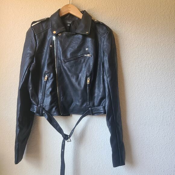 Lulu's Off The Edge Black Vegan Leather Moto Jacket Women's Size M NWT - Picture 2 of 9